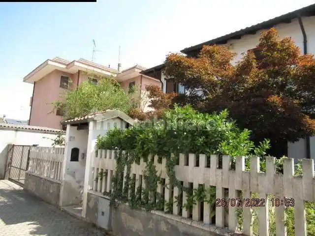 Villa in vendita a Parona