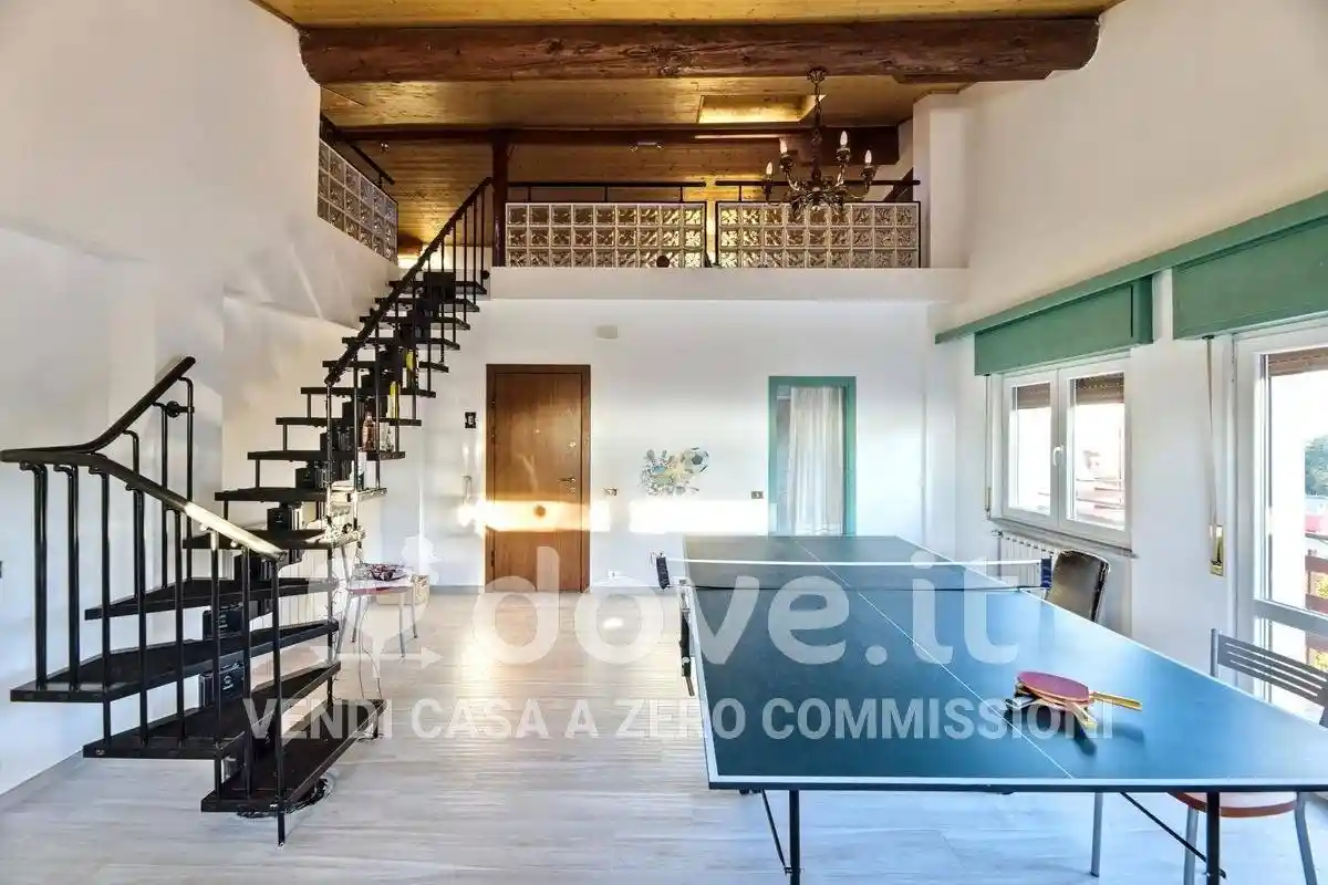 Appartamento in vendita a Varese