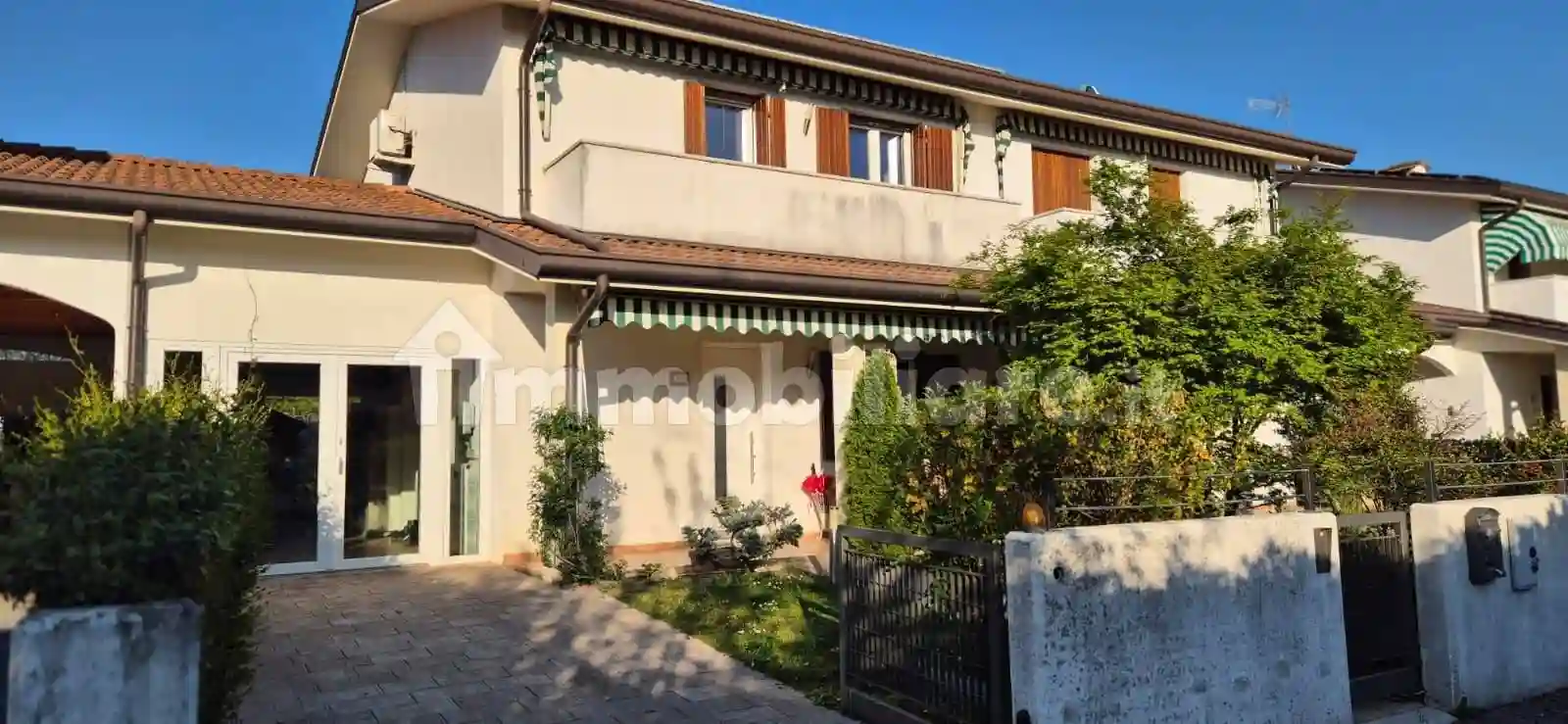 Villetta a schiera - foto 2