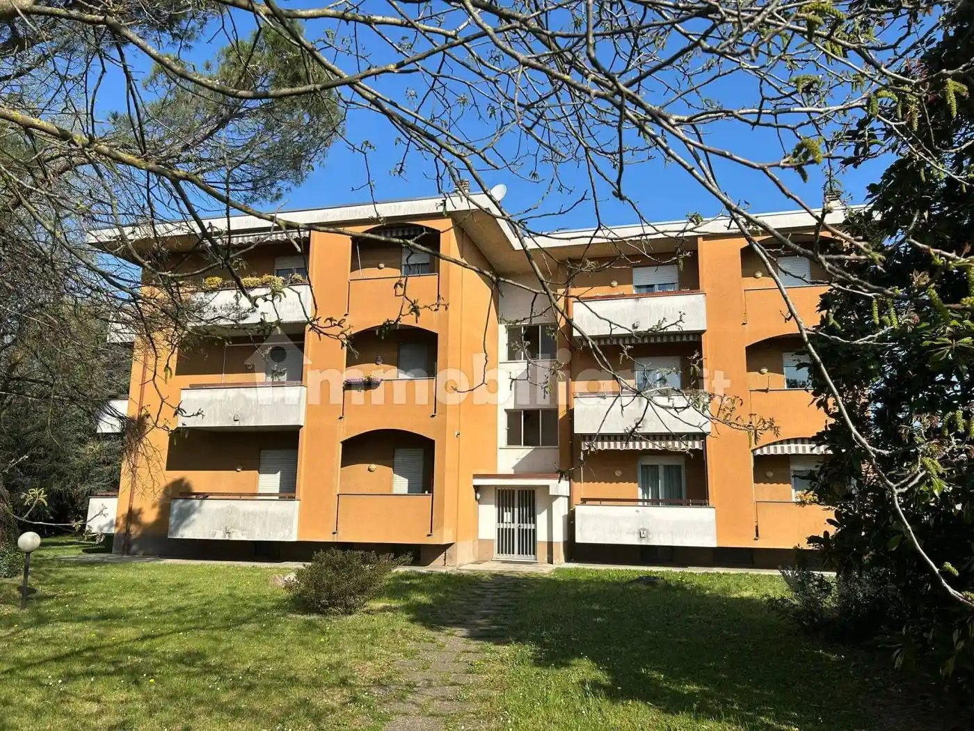 Appartamento in vendita a Casorate Sempione