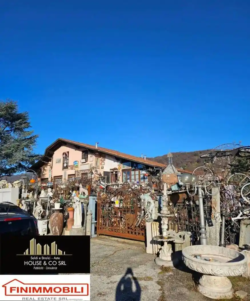 Villa in vendita a Albese con Cassano