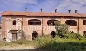 Rustico - Casale in vendita a Vernate