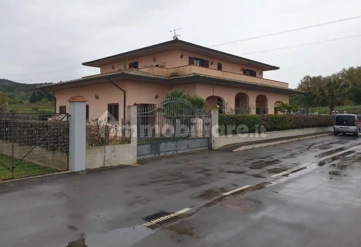 Villa in vendita a Manciano