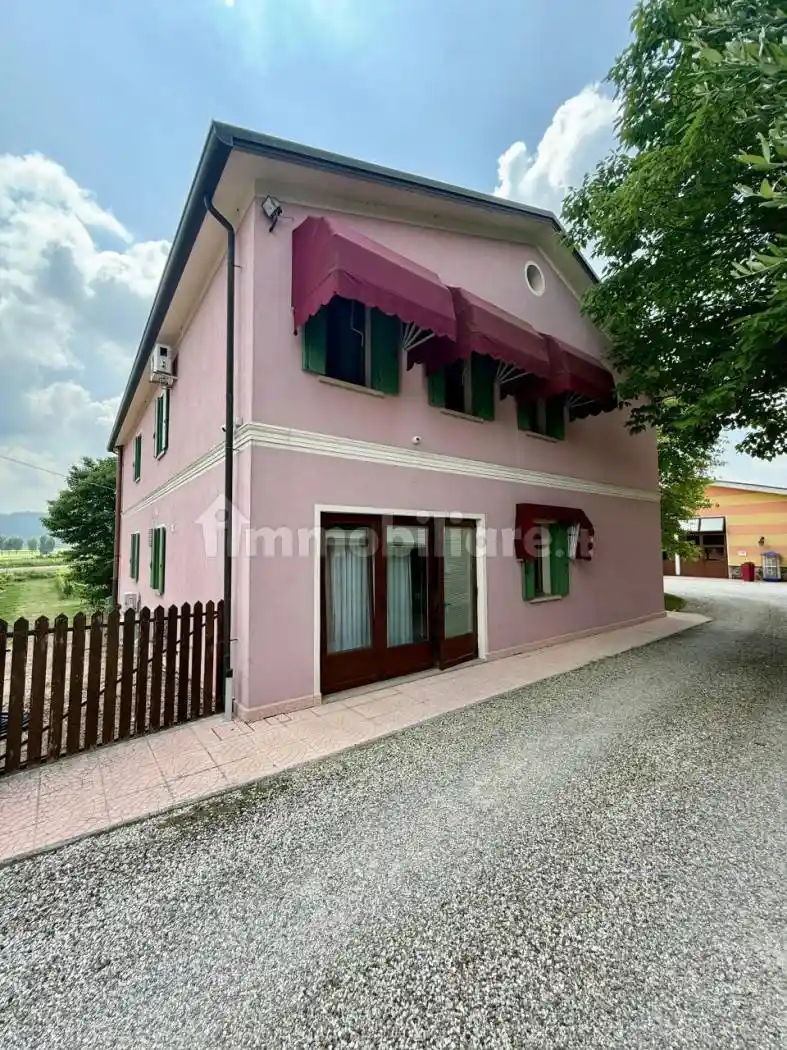 Appartamento in affitto a Lozzo Atestino