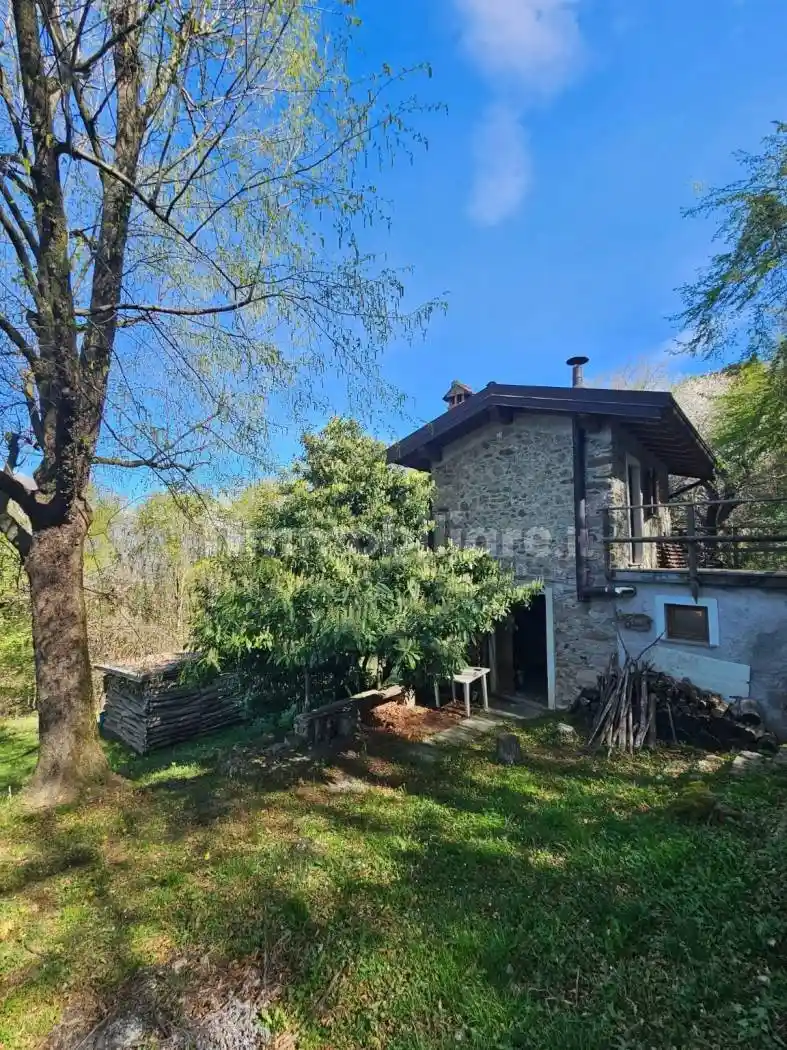 Rustico - Casale in vendita a Perledo