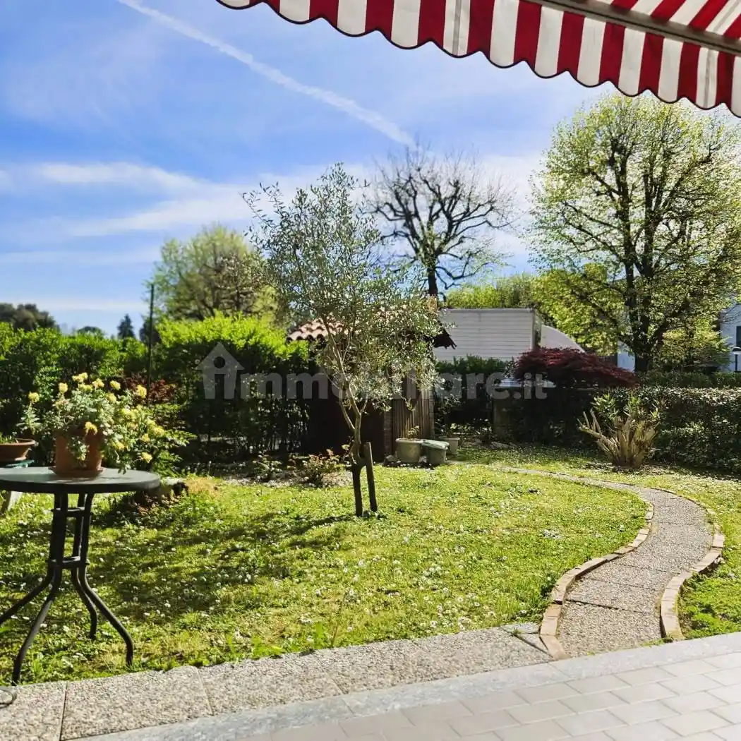 Appartamento in vendita a Pessano con Bornago