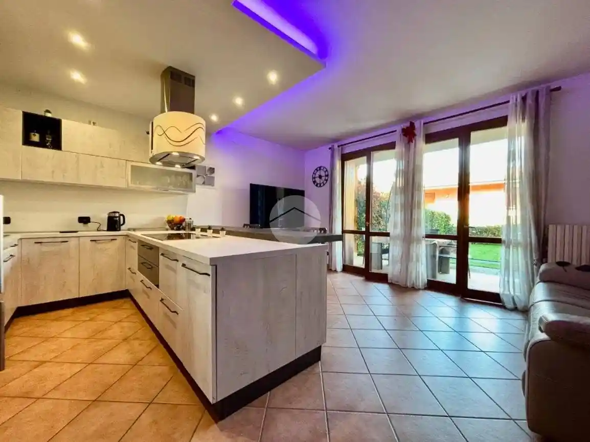 Appartamento in vendita a Desenzano del Garda