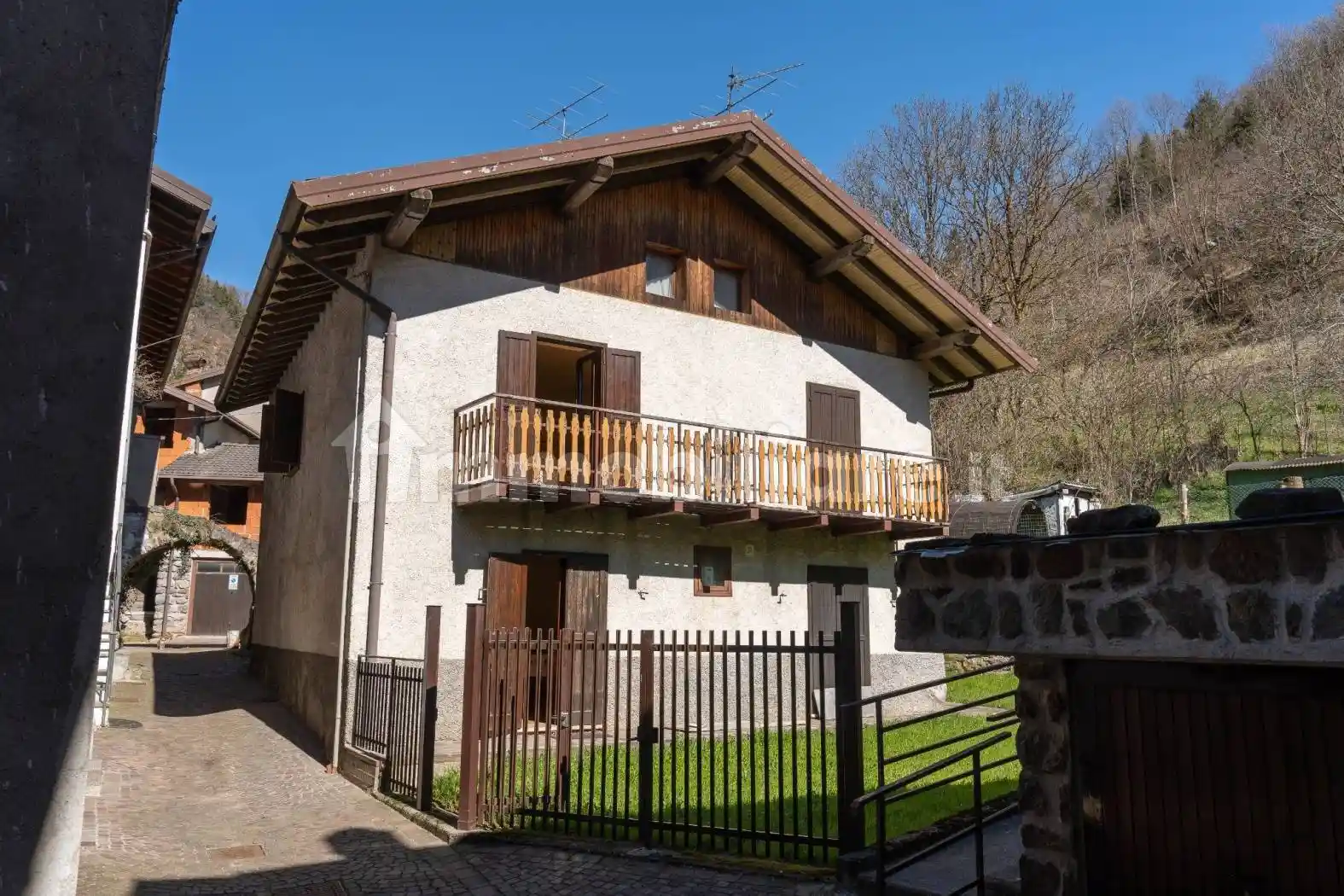 Villetta a schiera in vendita a Azzone