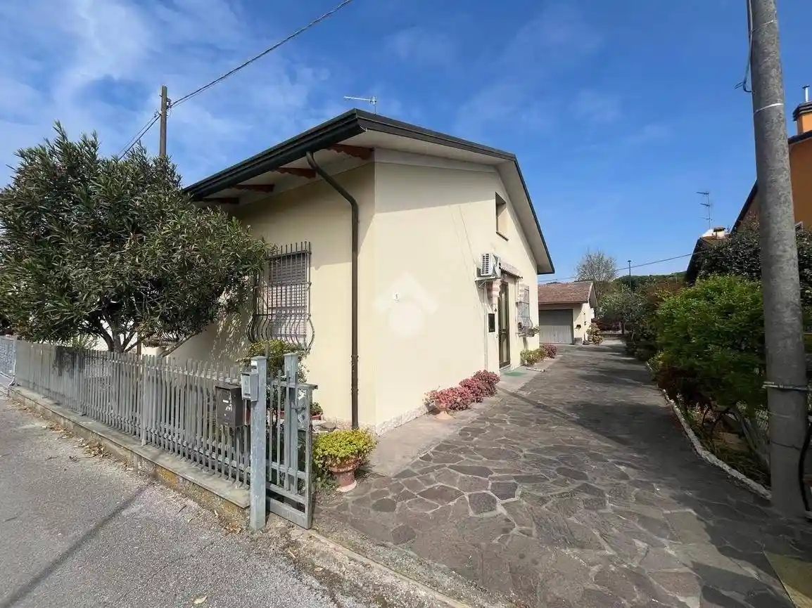 Villa in vendita a Ravenna