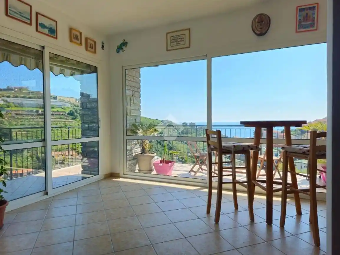 Appartamento in vendita a Santo Stefano al Mare