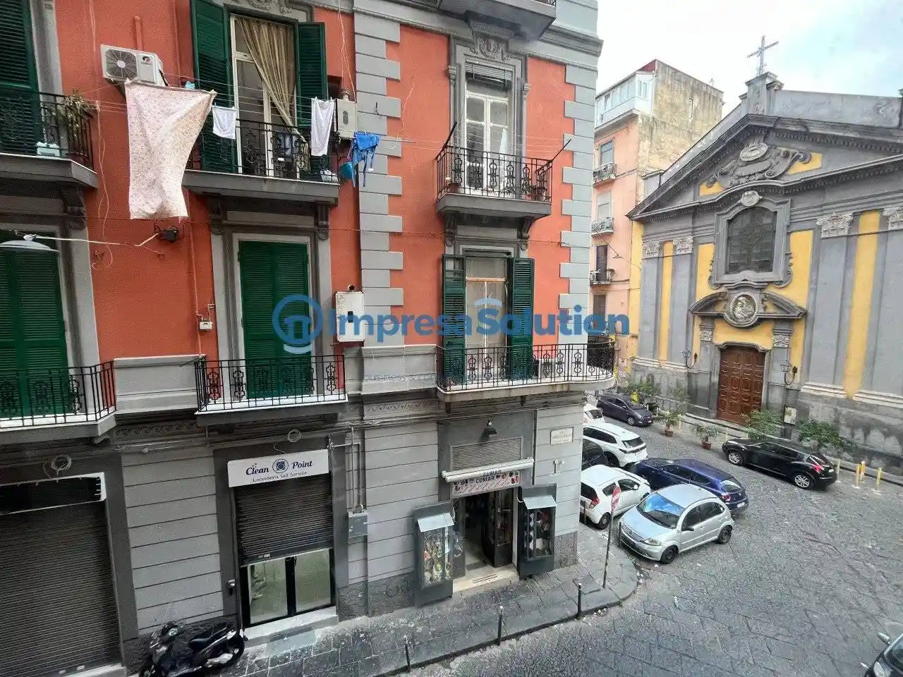 Appartamento in vendita a Napoli
