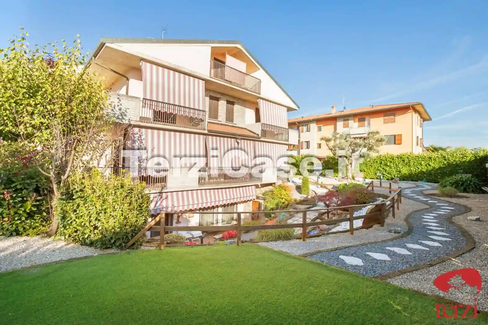 Villetta a schiera - foto 2