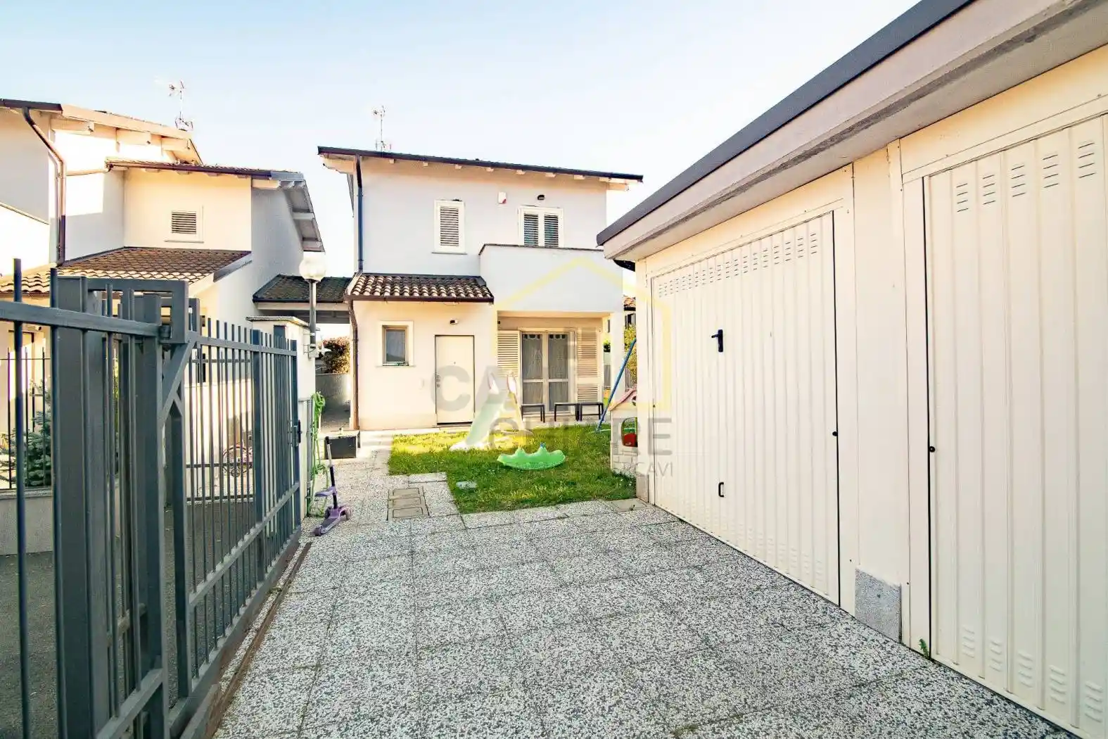 Villa in vendita a Vellezzo Bellini