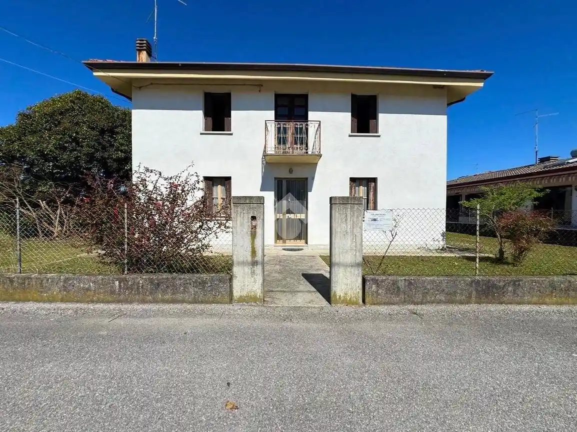 Villa in vendita a Rivignano Teor