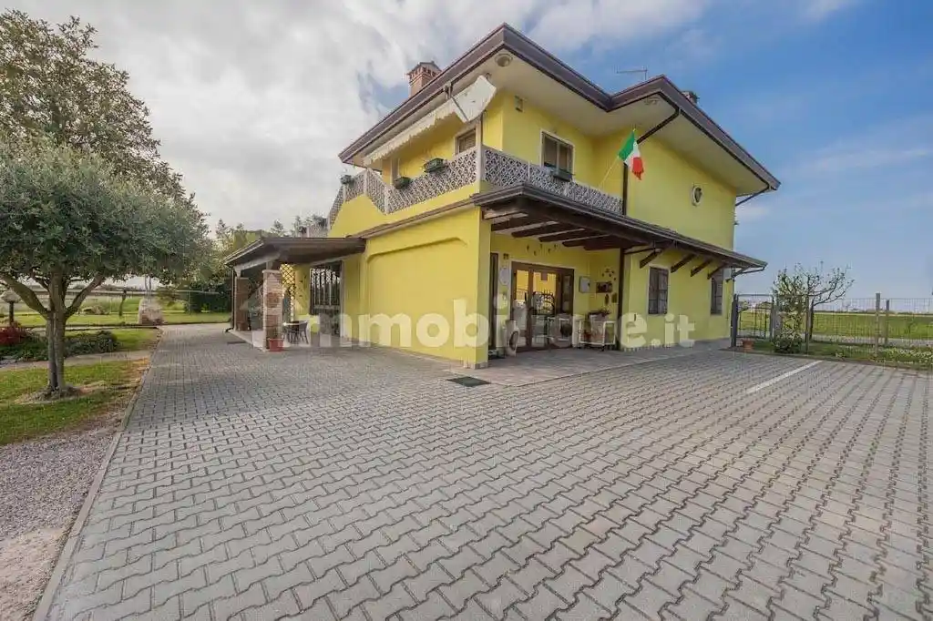 Villa in vendita a Eraclea