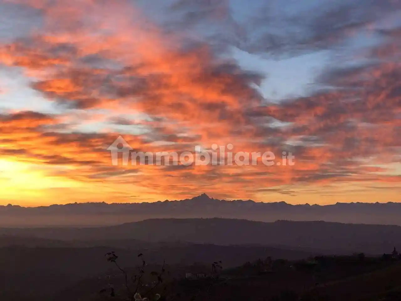 Rustico - Casale in vendita a Cerretto Langhe