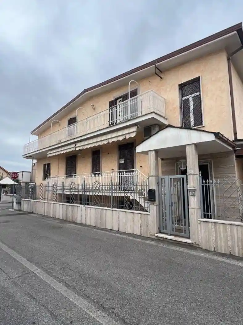 Appartamento in vendita a Guidonia Montecelio