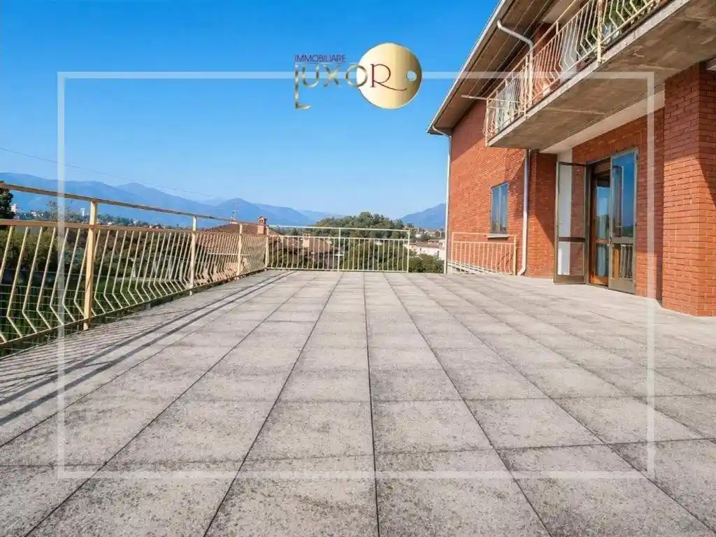 Appartamento in vendita a Costa Masnaga