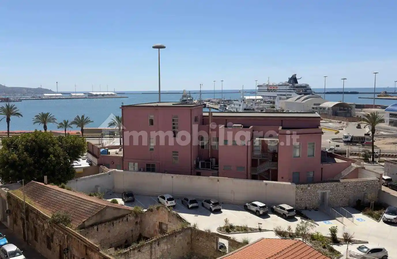 Appartamento in vendita a Cagliari