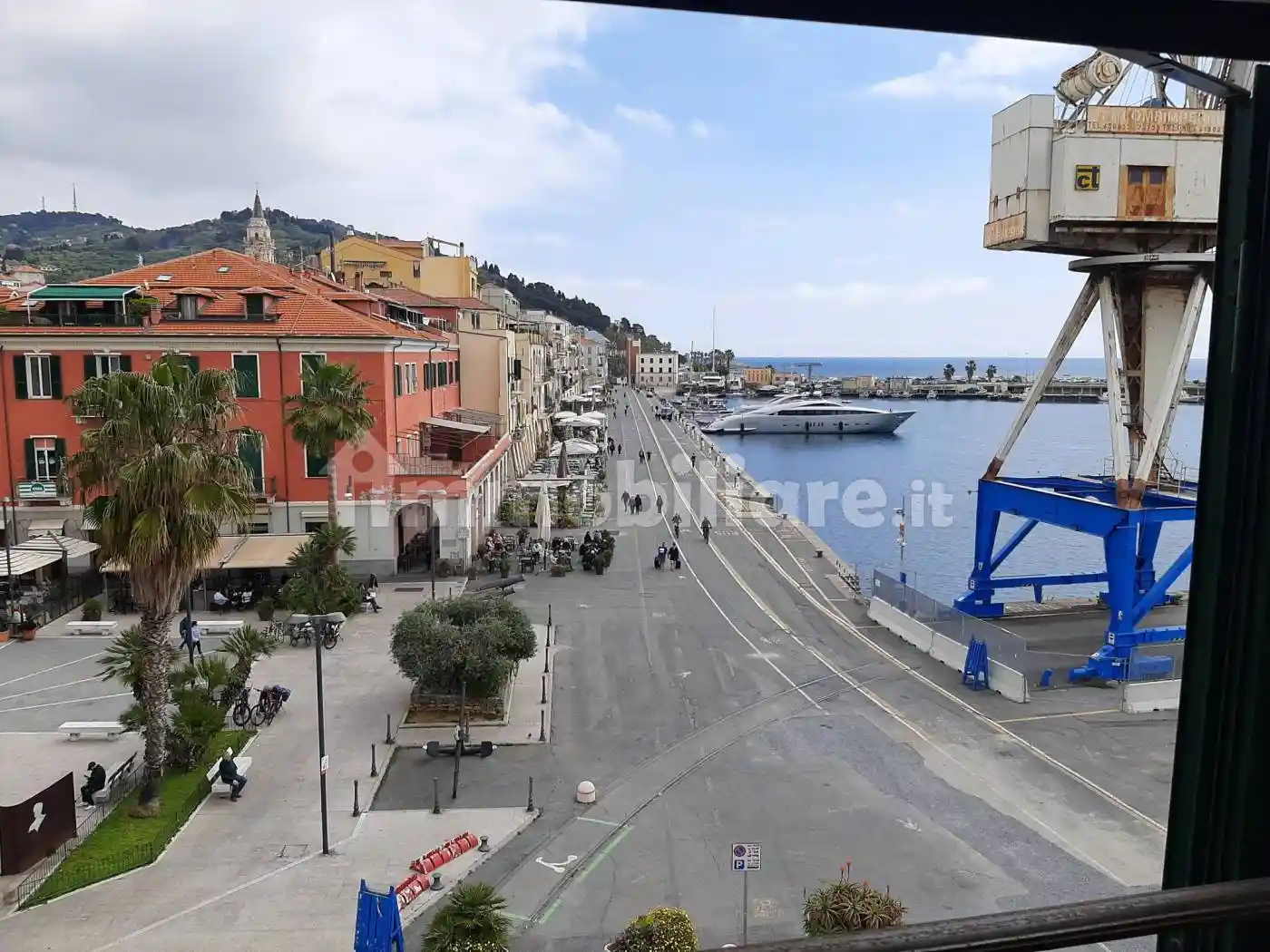 Appartamento in vendita a Imperia