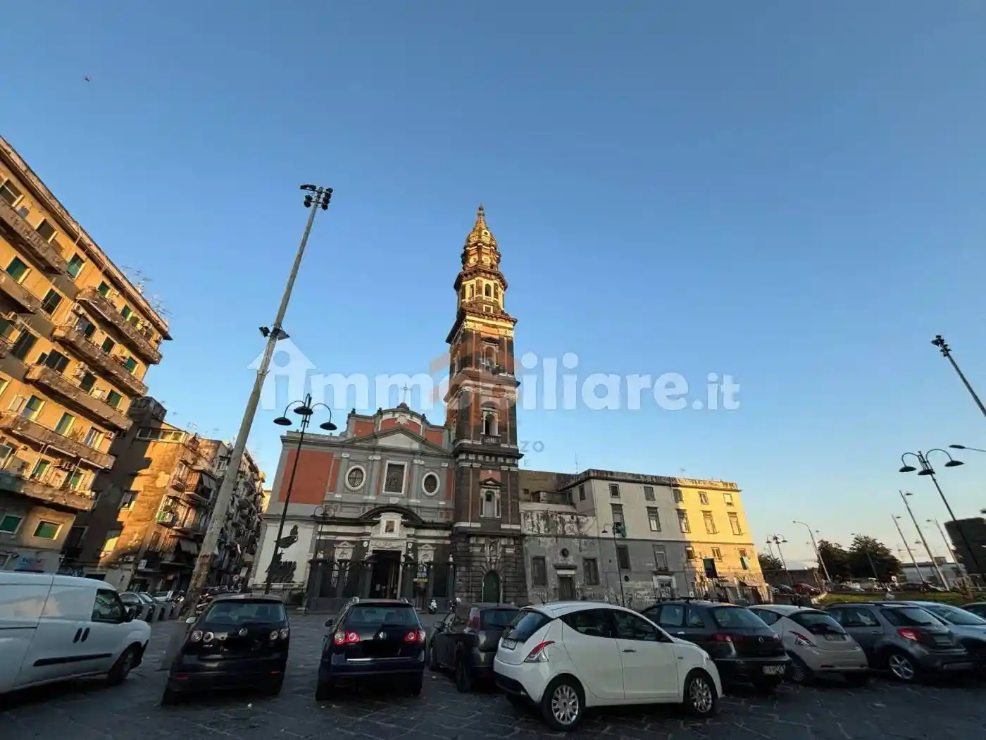 Appartamento in vendita a Napoli