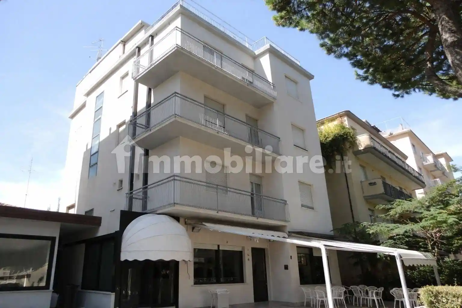 Palazzo - Edificio in vendita a Rimini