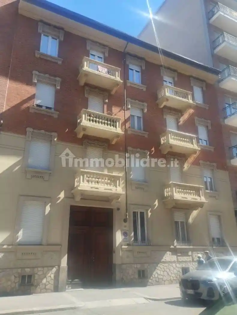Palazzo - Edificio in vendita a Torino