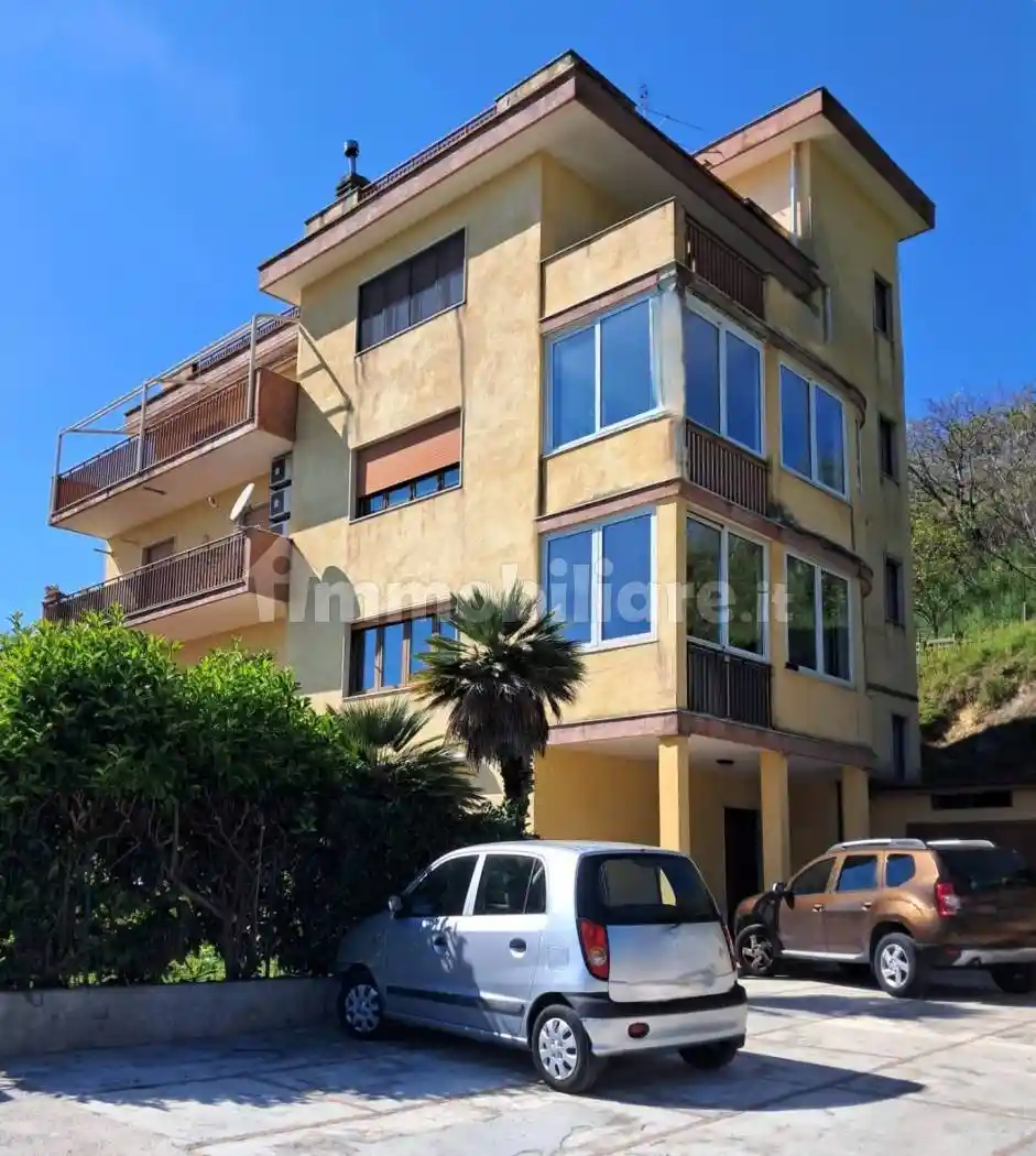 Appartamento in vendita a Salerno