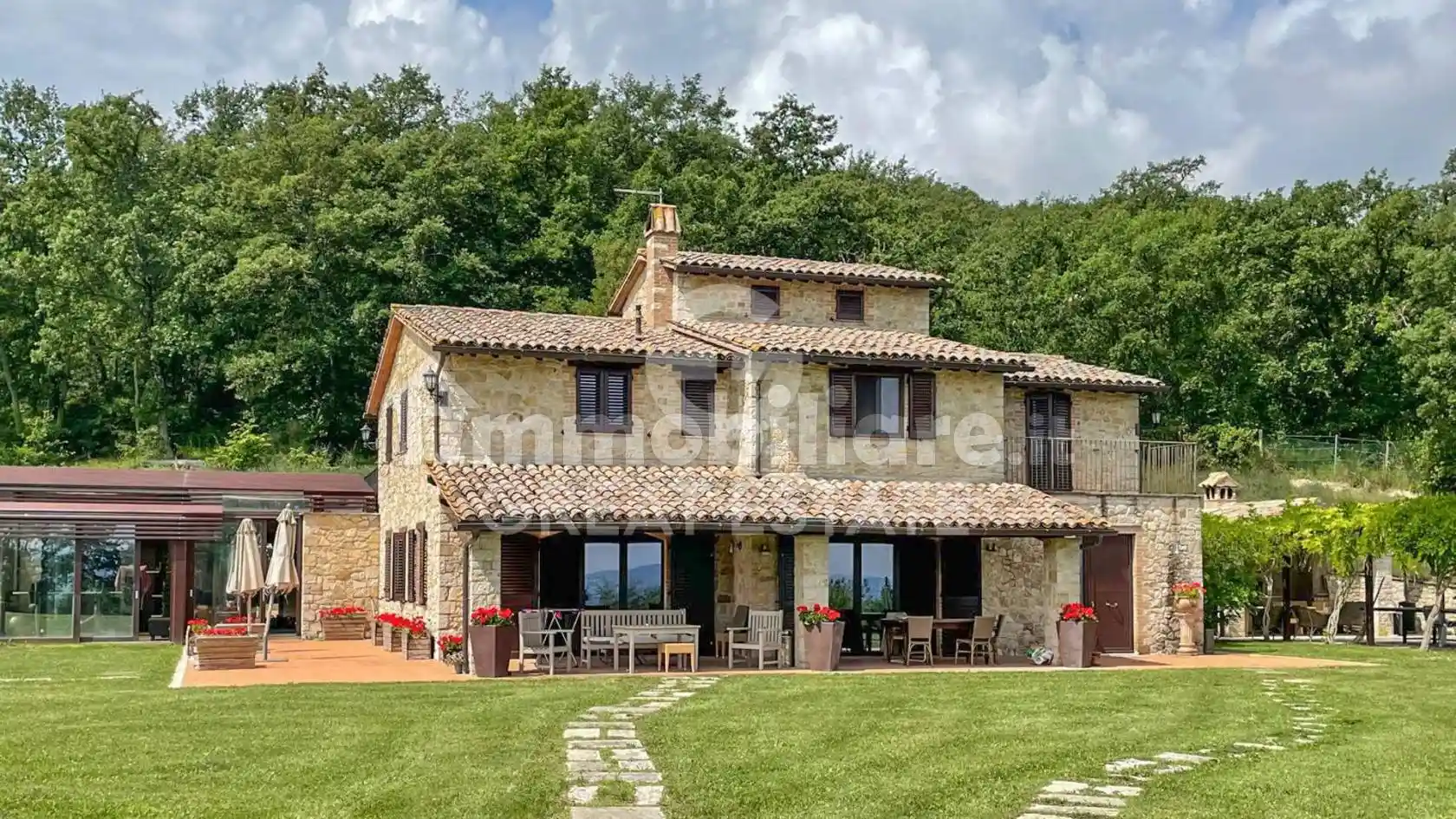 Rustico - Casale in vendita a Todi