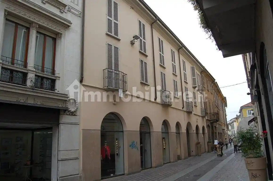 Appartamento in affitto a Monza