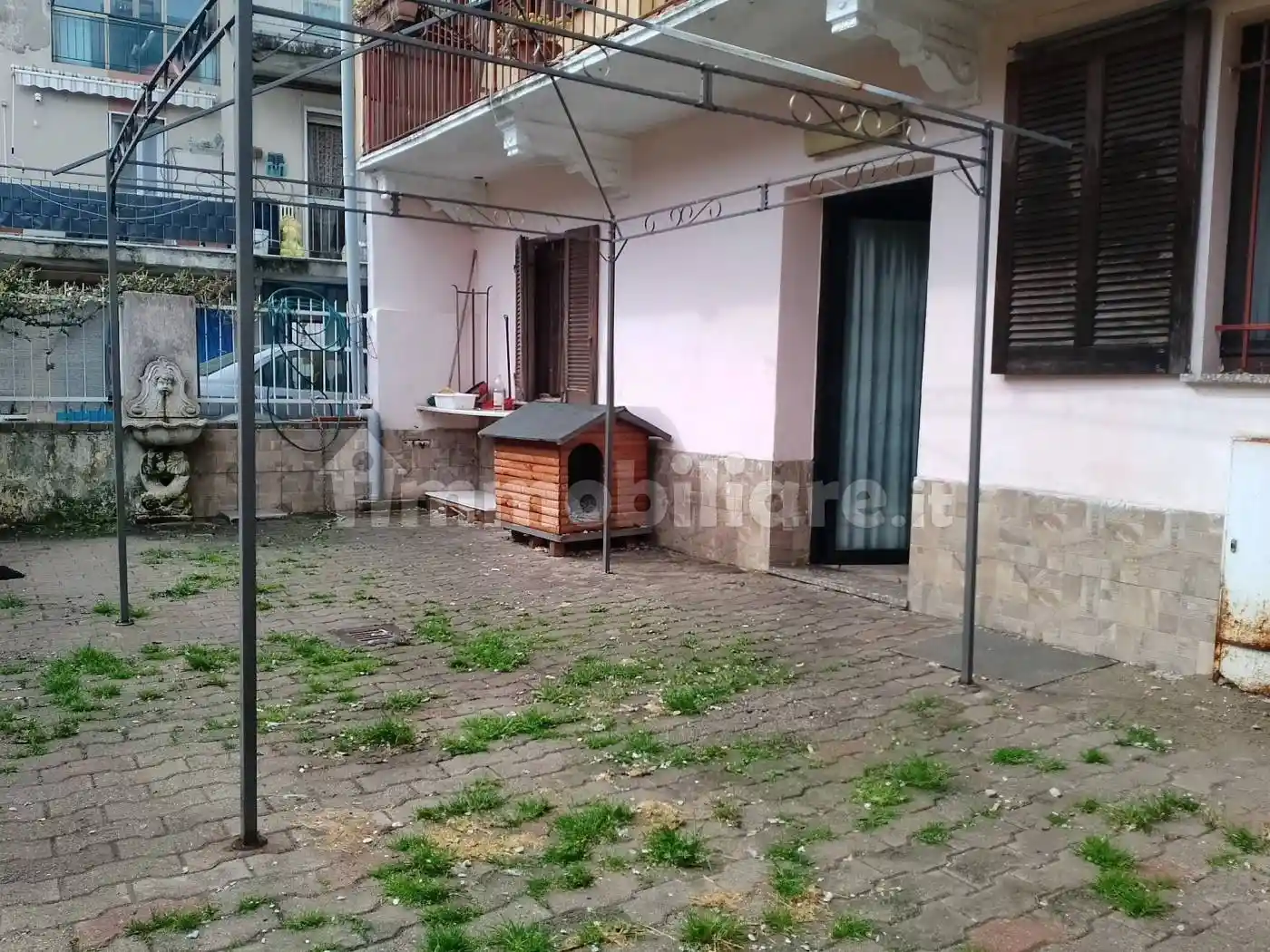 Casa indipendente in vendita a Cameri
