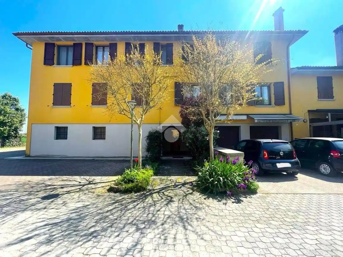 Appartamento in vendita a Calderara di Reno