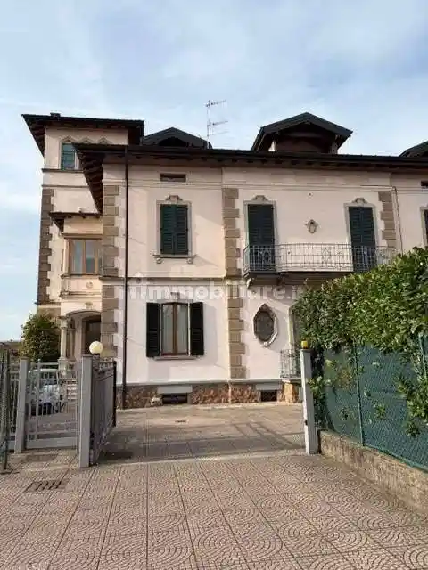 Appartamento in affitto a Varese