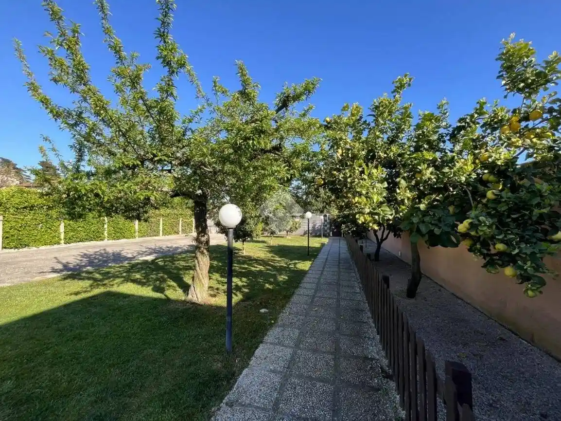 Villa in vendita a Nettuno