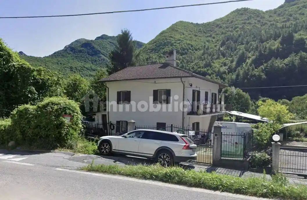 Casa indipendente in vendita a Ormea