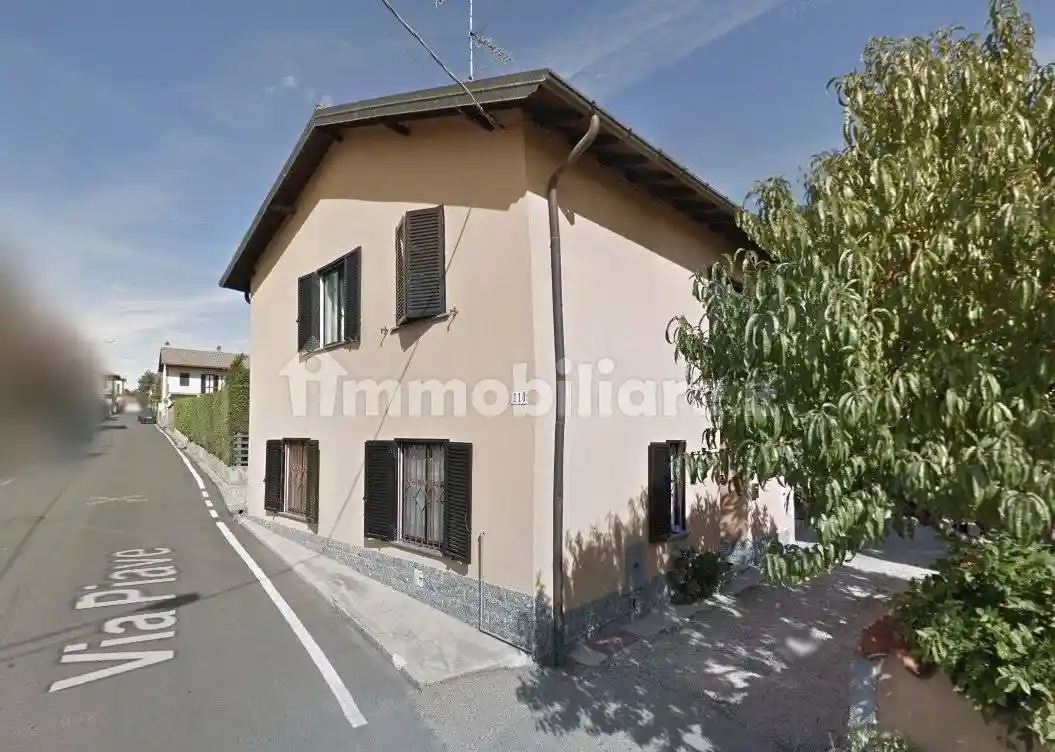 Appartamento in vendita a Sesto Calende