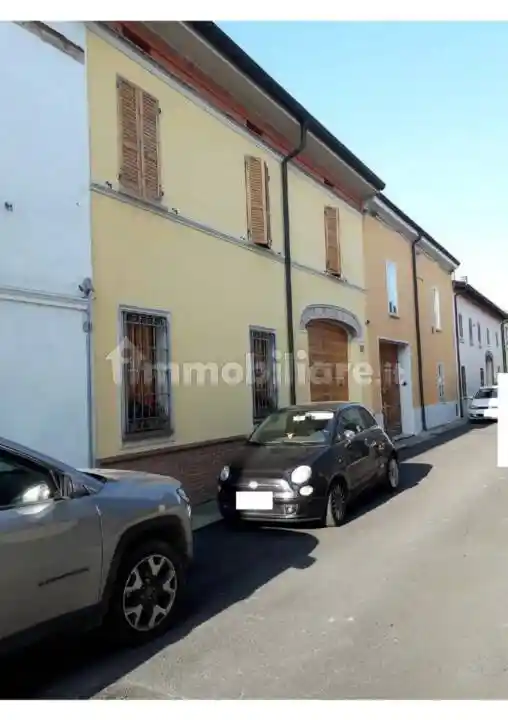 Casa indipendente in vendita a Bozzolo