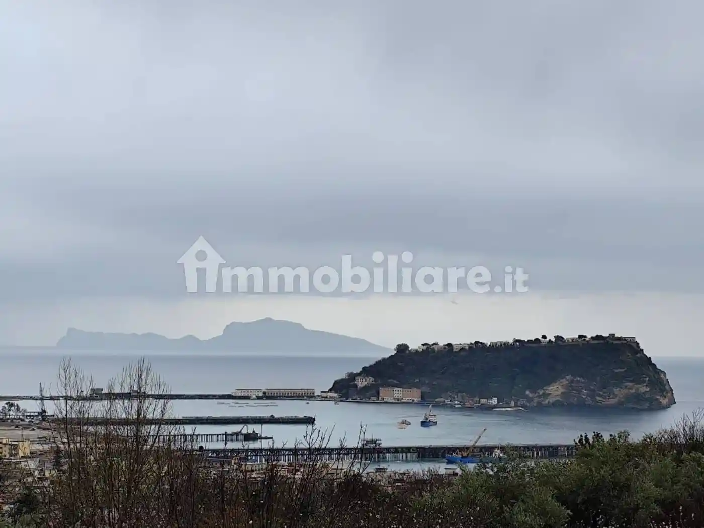 Appartamento in vendita a Napoli