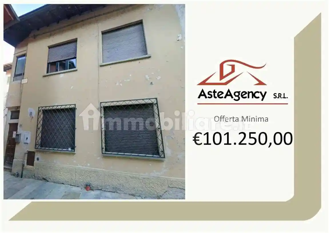 Casa indipendente in vendita a Ranco