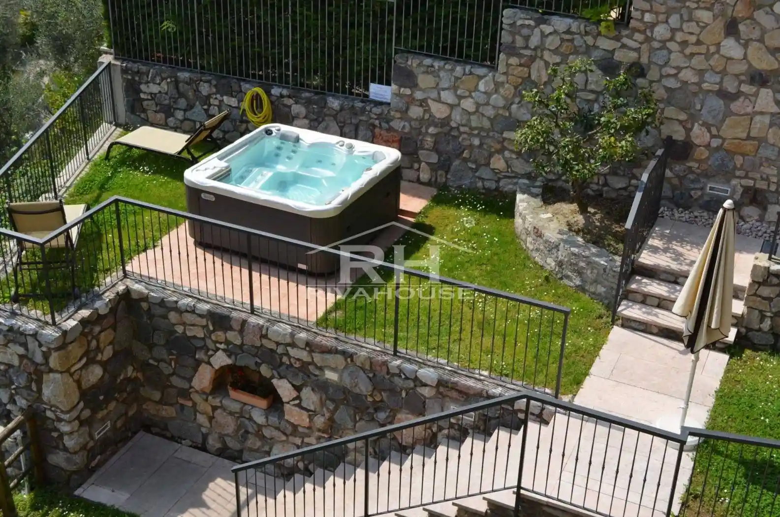 Villa in vendita a Gargnano