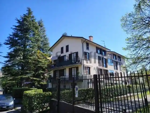 Appartamento in affitto a Varese