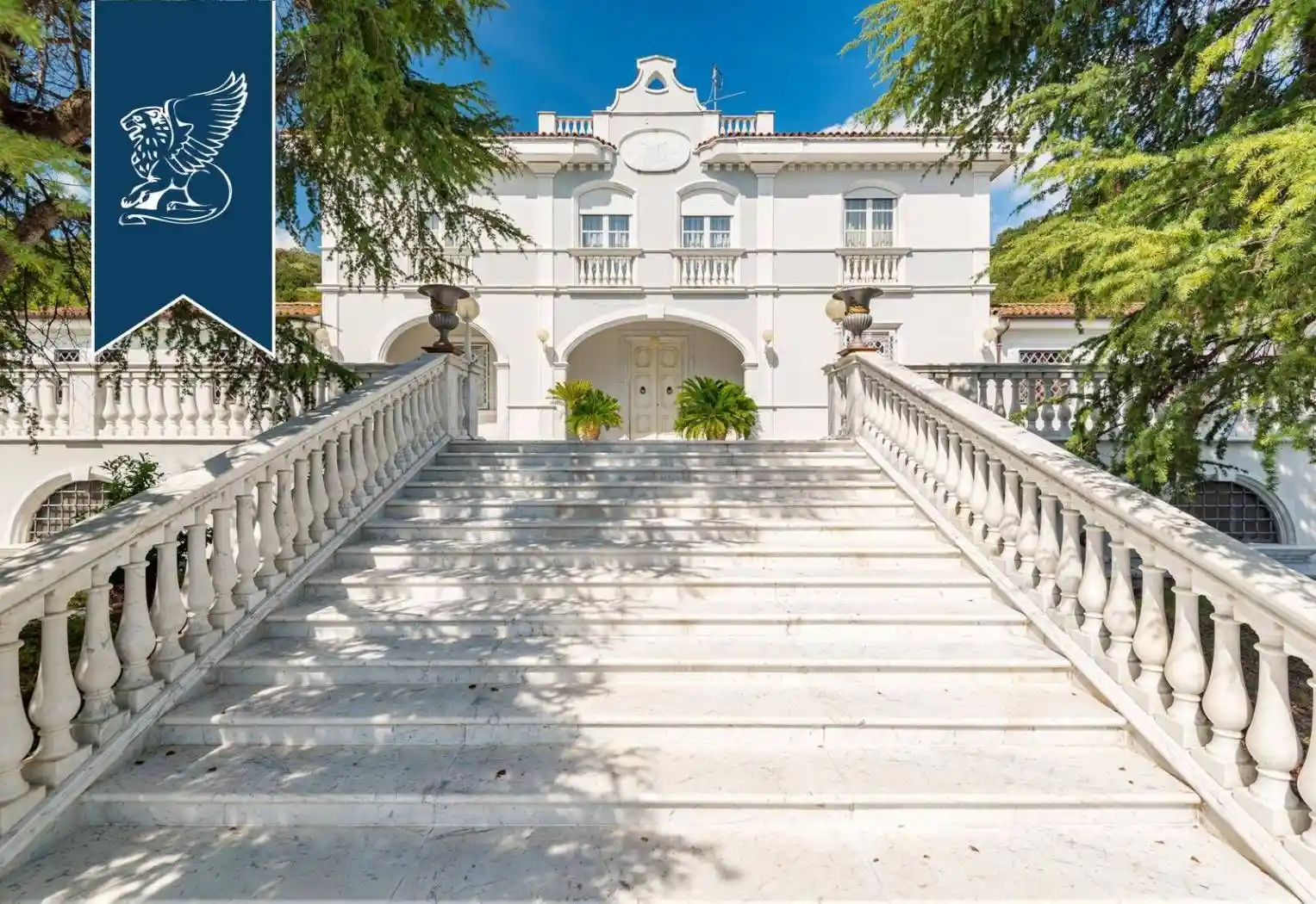 Villa in vendita a Massa