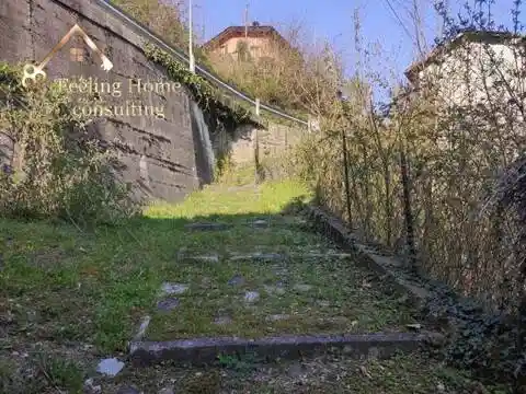 Villa in vendita a Val Brembilla