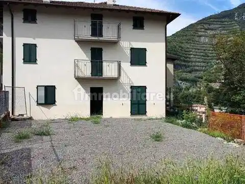 Villa in vendita a Sedrina