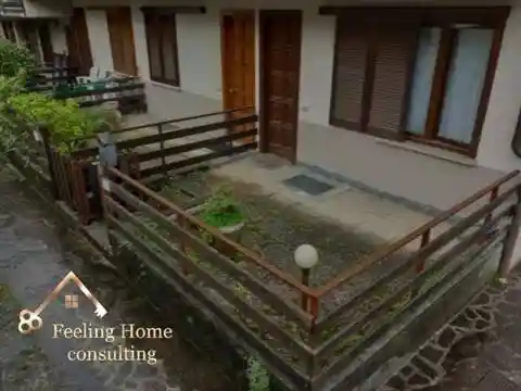 Villa in vendita a Monasterolo del Castello