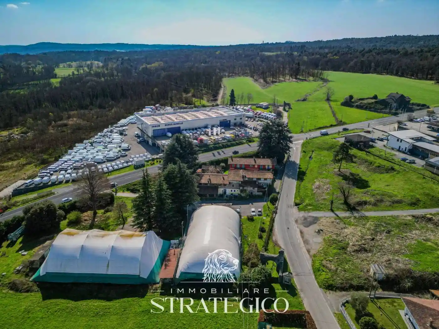 Palazzo - Edificio in vendita a Paruzzaro