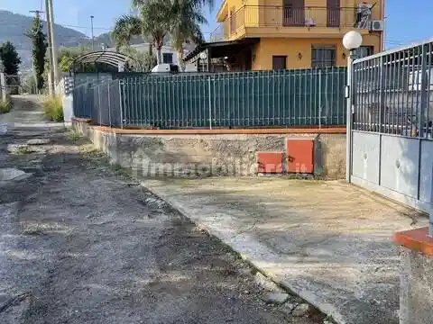 Villa in vendita a Altavilla Milicia