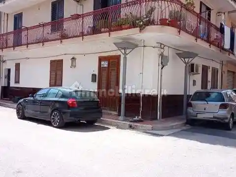 Appartamento in vendita a Altavilla Milicia