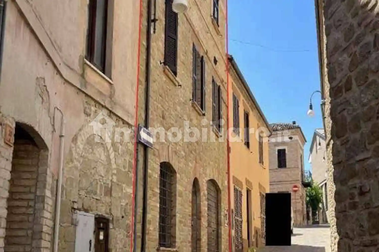 Appartamento in vendita a Camporotondo di Fiastrone