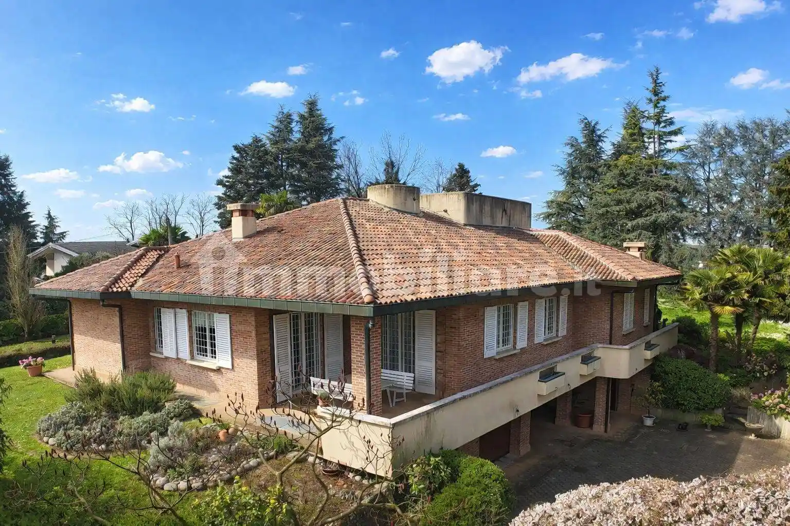 Villa in vendita a Costa Masnaga